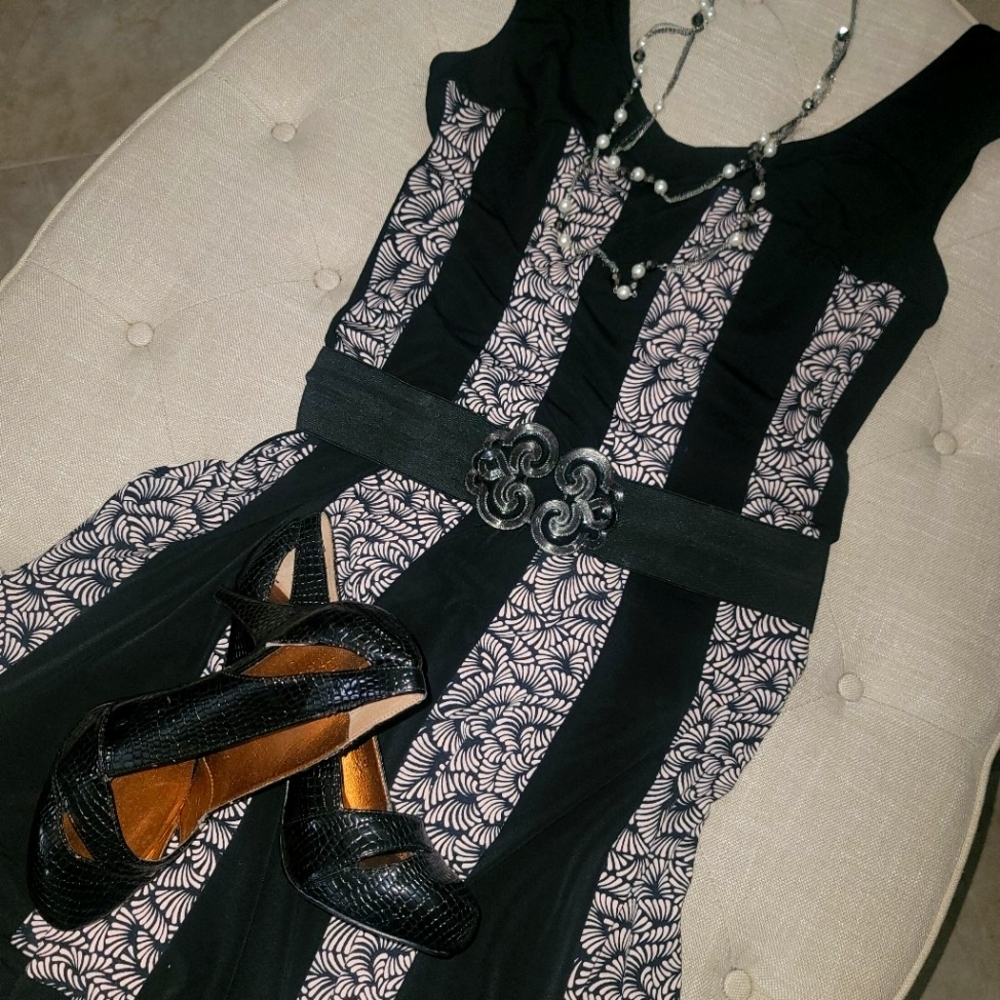 CONNECTED APPAREL 16 Vertical Slimming Black Tan Dress Sleeveless Classic Office